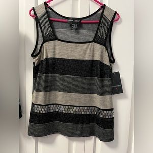 New with tags Frank Lyman Design top size 10